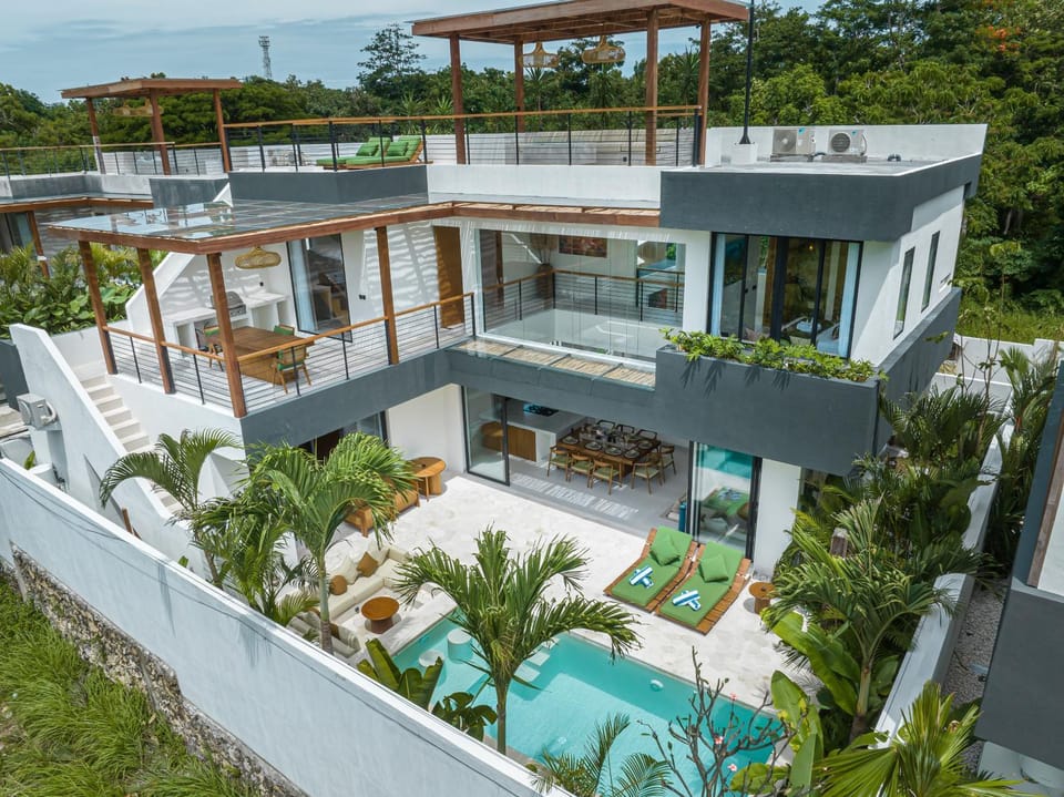 Kusa Villas - 3BR with Rooftop, BBQ & Sunset Views Villa in Bali