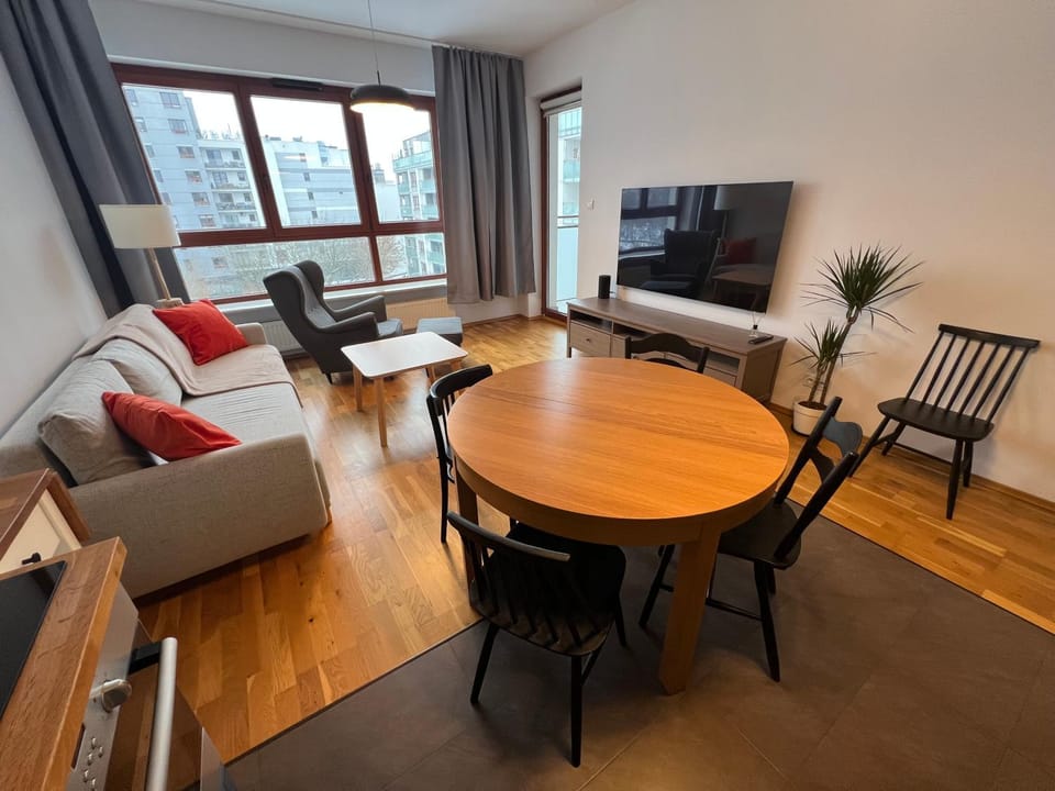 TV and multimedia, Living room, Dining area