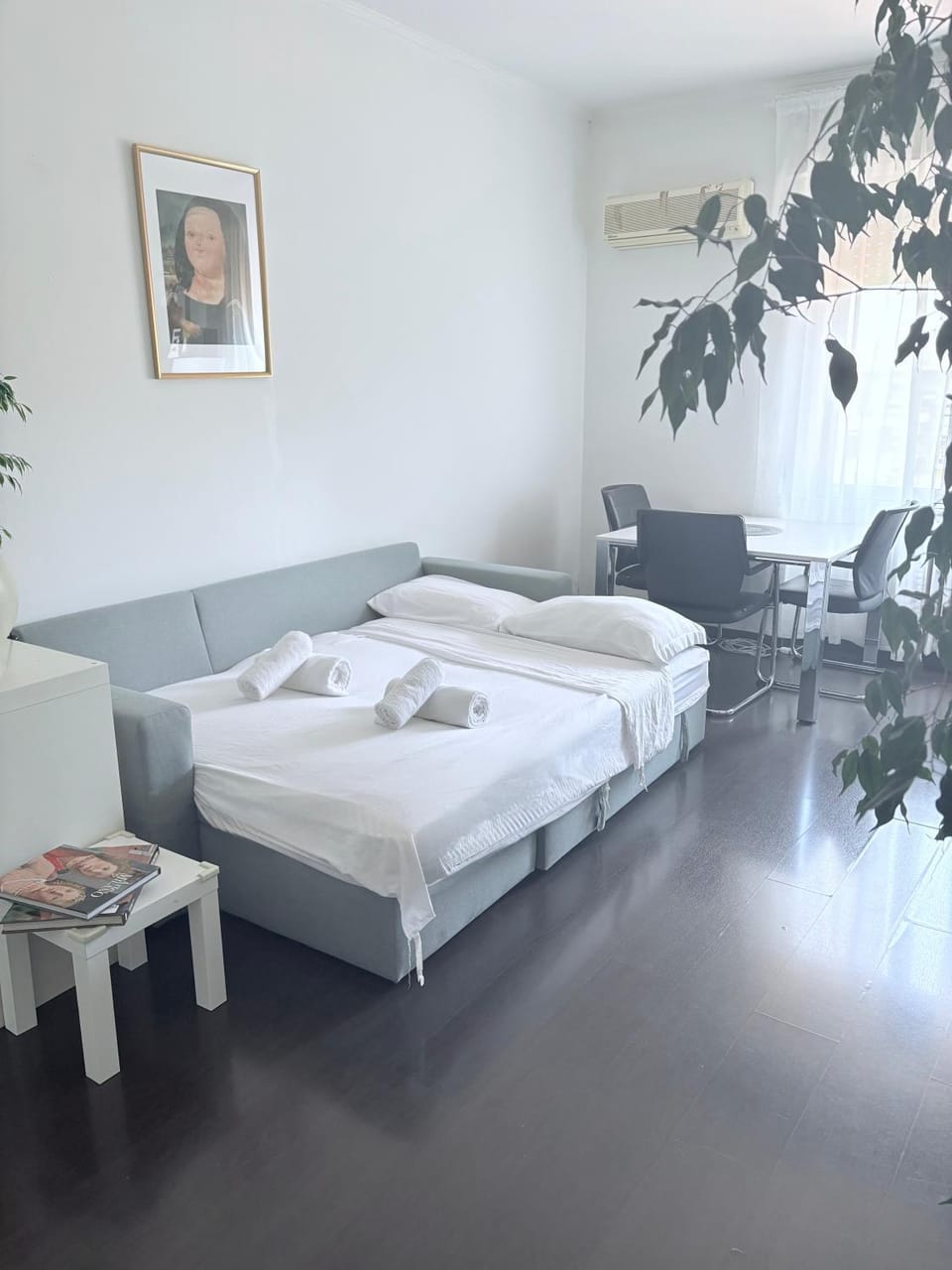 CURIUS, 15 min from the Duomo, Navigli Apartment in Milan