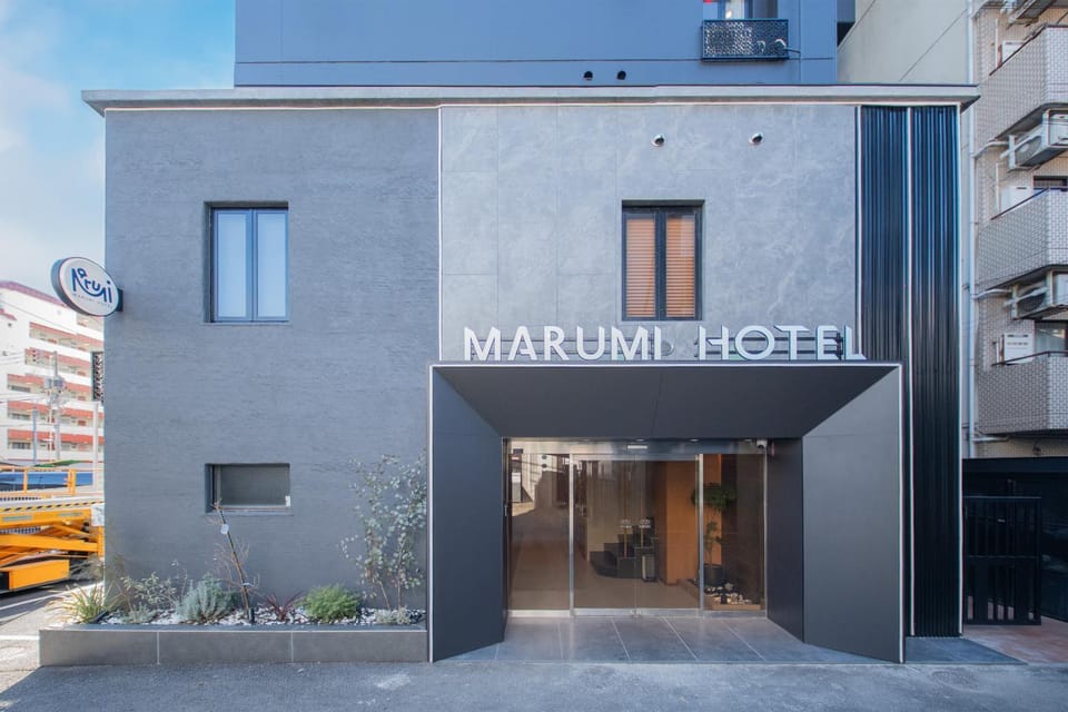 Property building, Facade/entrance