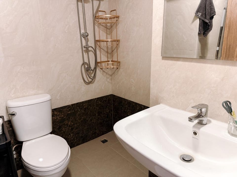 Toilet, Bathroom