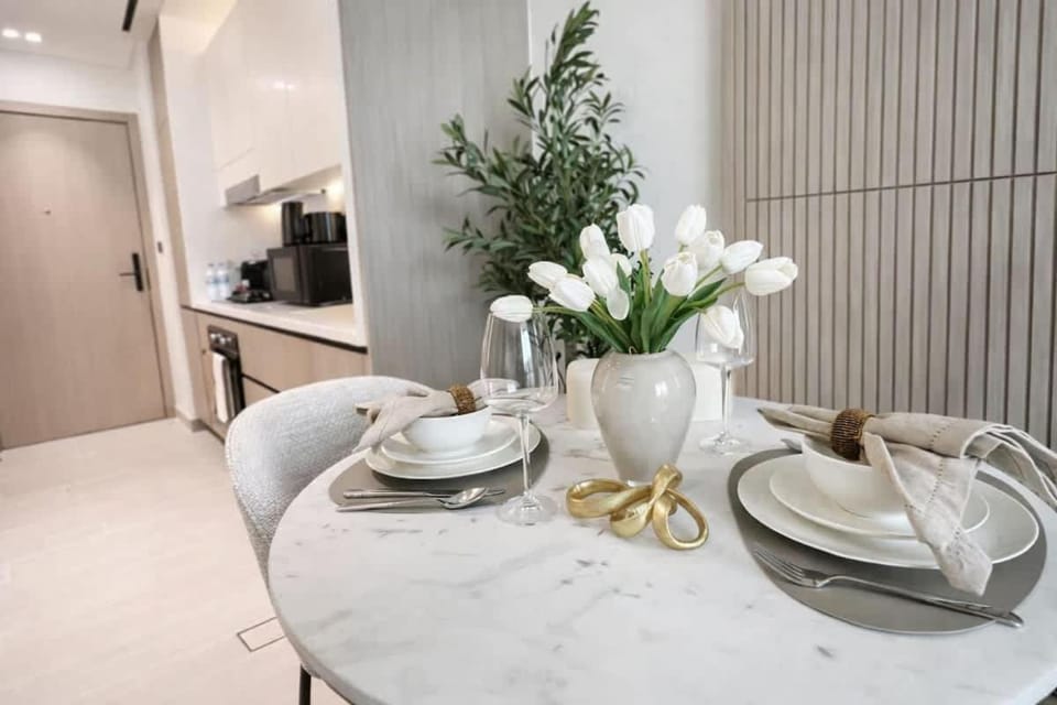 Luxury Studio W Pool View Binghatti Aurora Apartment in Dubai