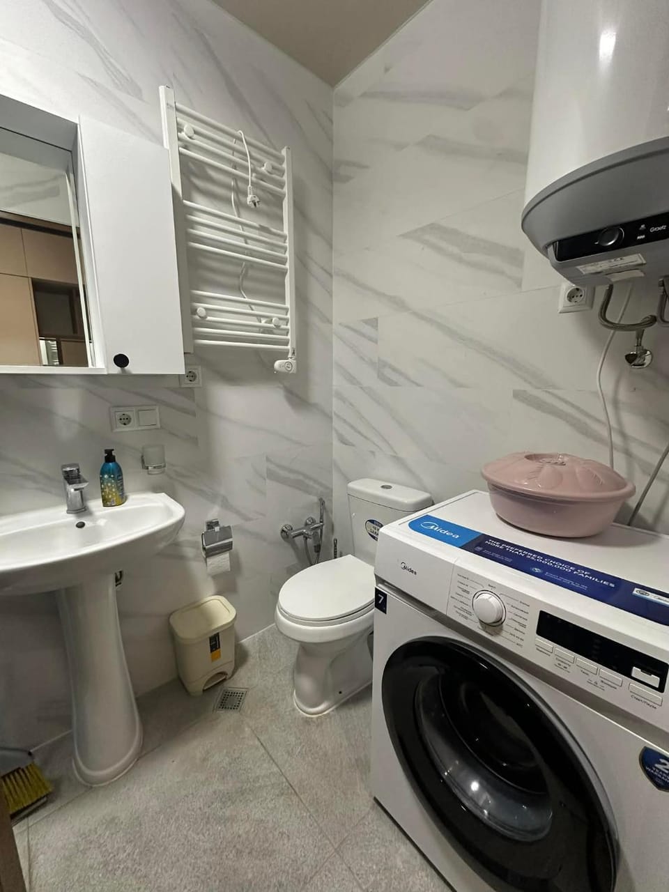Toilet, Bathroom