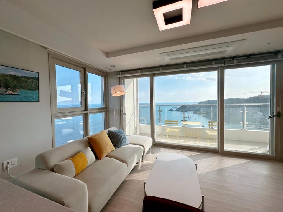 Hyoi Stay Busan Songdo Hotel in Busan