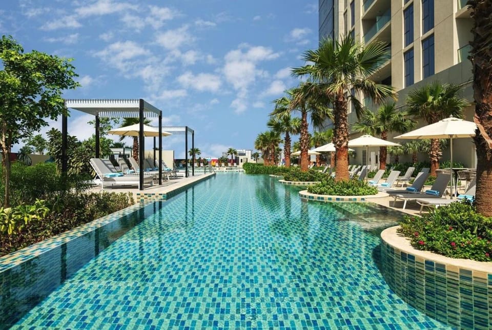 Swimming pool