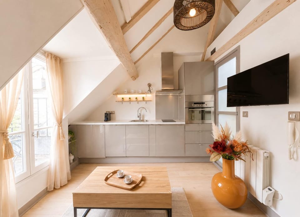TV and multimedia, Kitchen or kitchenette, stove