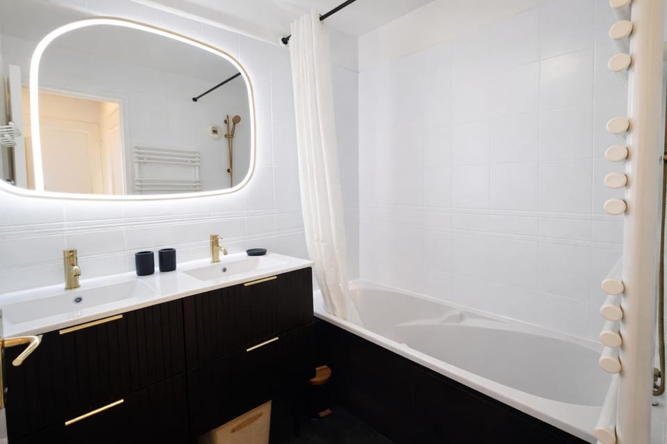 Suquet view - Large terrace - Private parking Apartment in Cannes