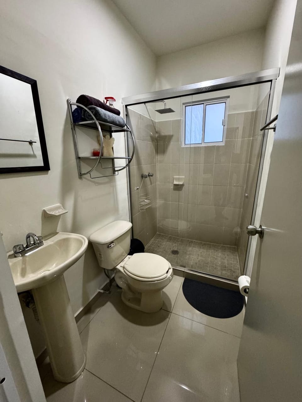 Casa en Privada con Alberca! House in Culiacan