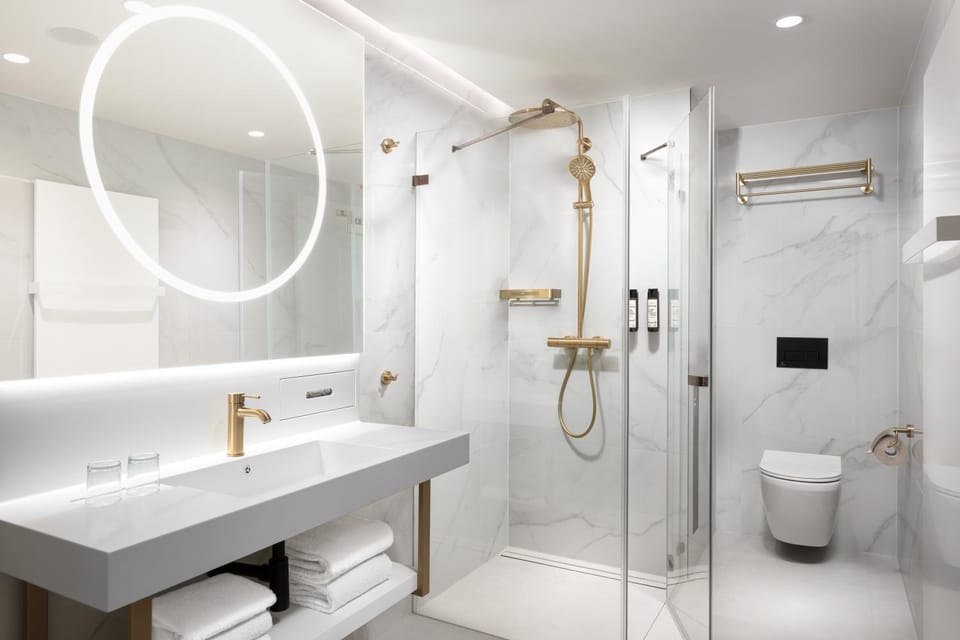 Shower, Bathroom