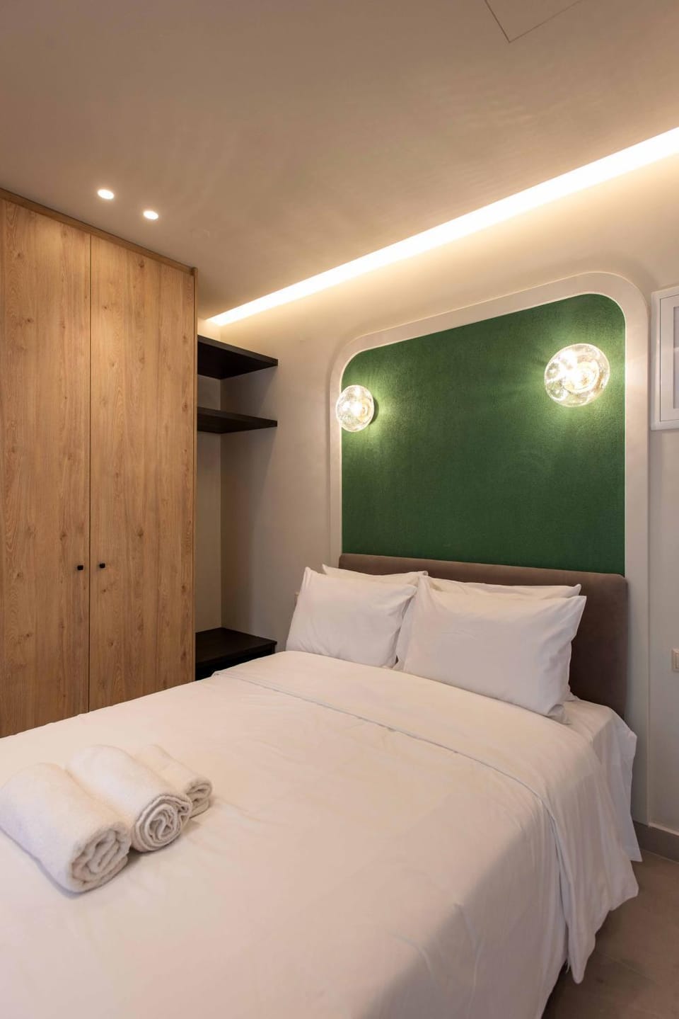 Heart of Heraklion Studio with Balcony Walking Distance to All Sites Apartment in Heraklion