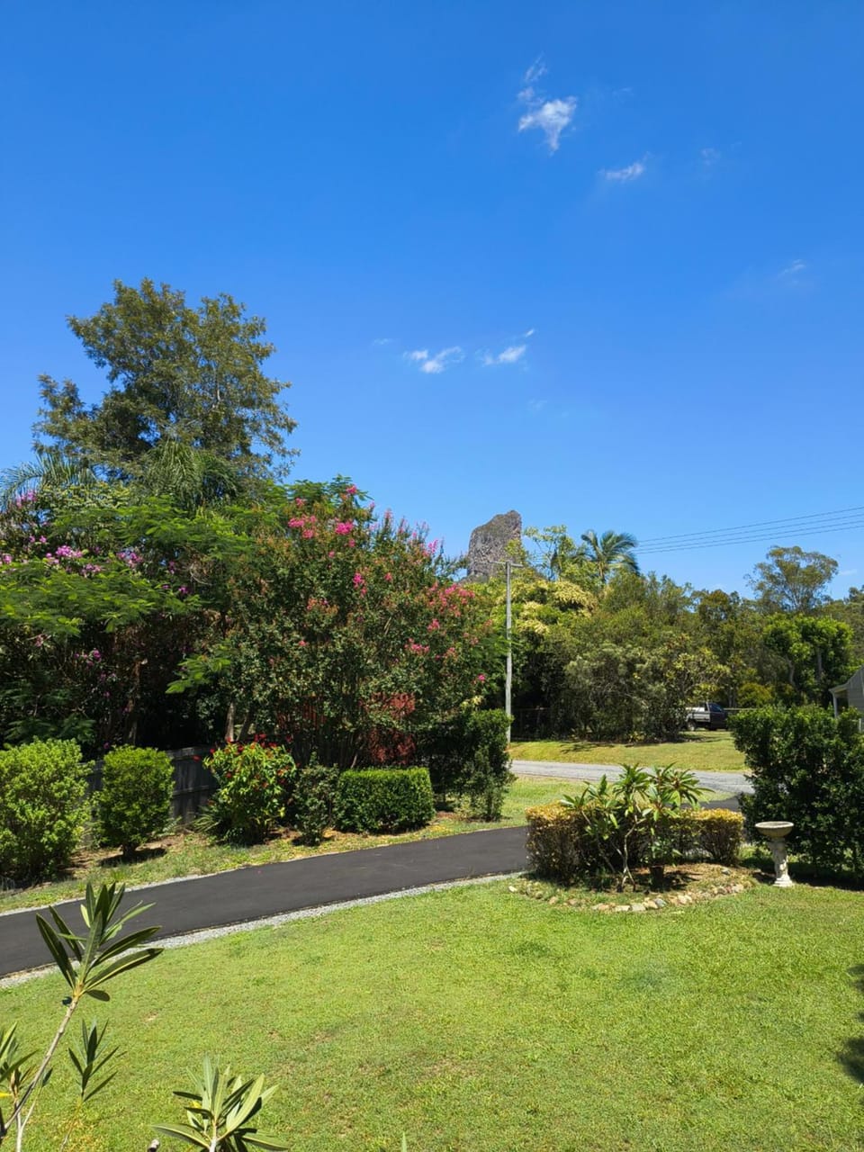 Facade/entrance, Spring, Day, Natural landscape, Garden, Garden view, Mountain view