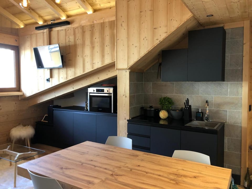 La Tanière de la Frontiera - Appartement cosy 4p face aux pistes et ESF Apartment in Montgenèvre
