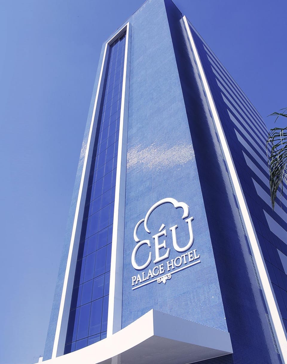 Property building, Facade/entrance, Day, Property logo or sign, Logo/Certificate/Sign, Street view
