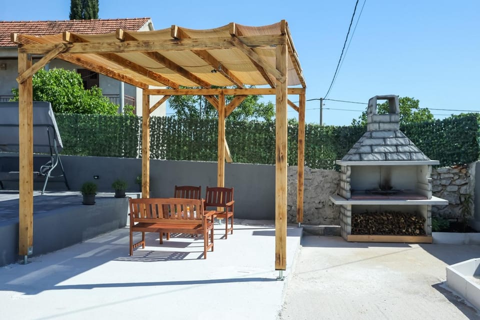 Patio, Day
