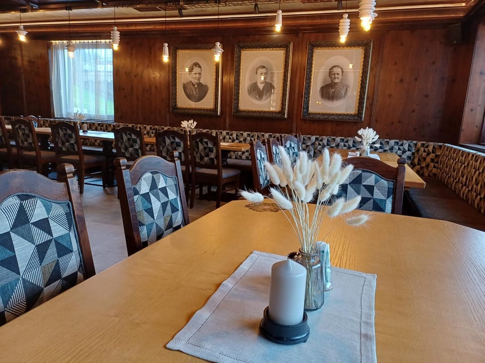 Restaurant/places to eat, Breakfast