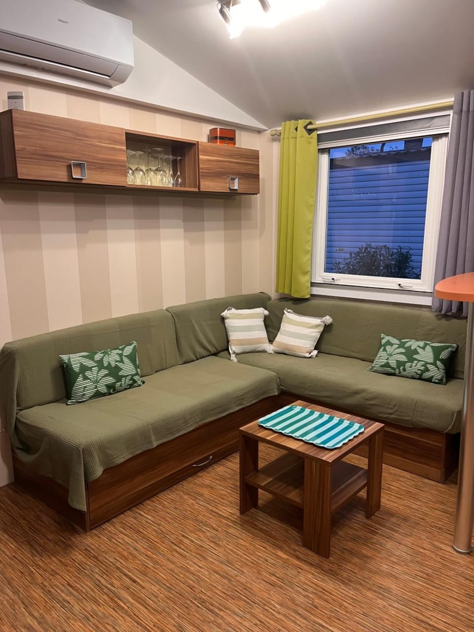 Le Cocon de l'Arnel - Mobil-home tout confort Campground/ 
RV Resort in Villeneuve-lès-Maguelone