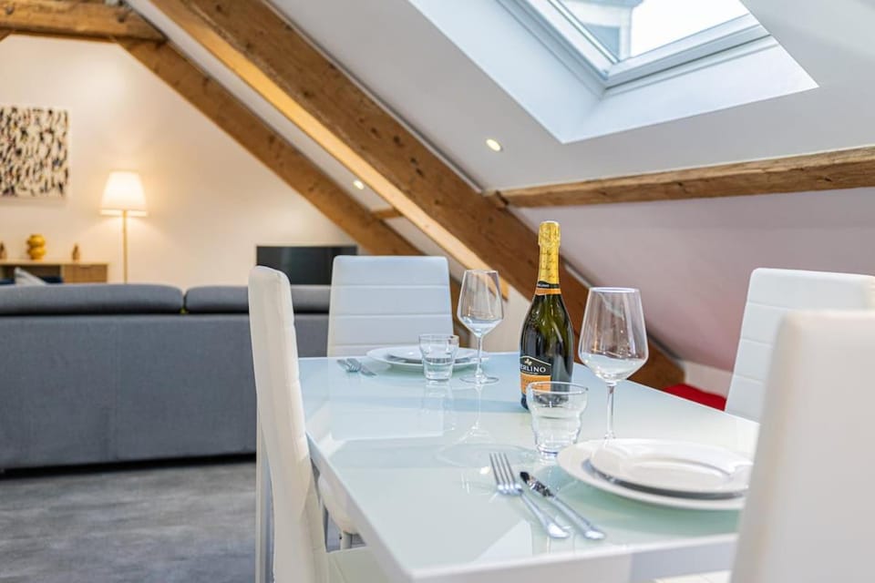 Vaucouleurs Duplex Lumineux et Spacieux Apartment in Orléans