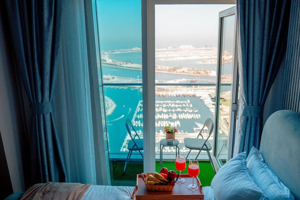 Bed, View (from property/room), Balcony/Terrace, Bedroom, Sea view