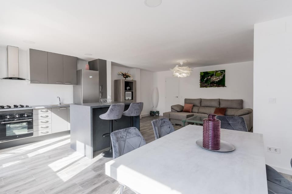 Modern 2BR Apartment with Terrace in Valencia Apartment in Valencia