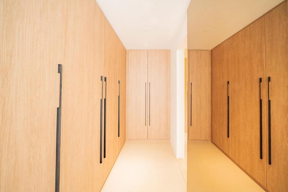 Newly renovated, near the beach, with a Marina View Apartment in Dubai