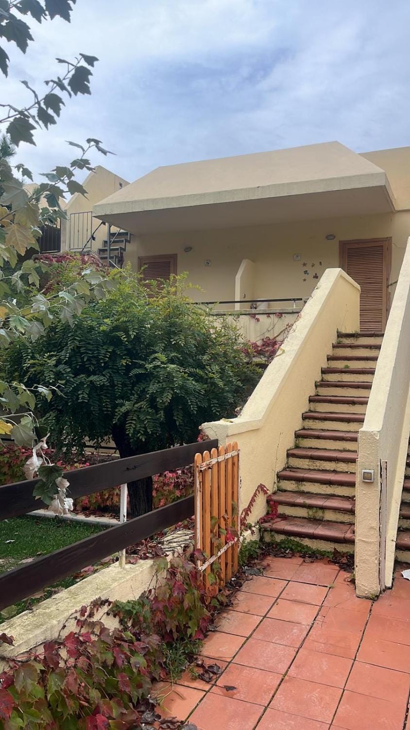 Property building, Balcony/Terrace