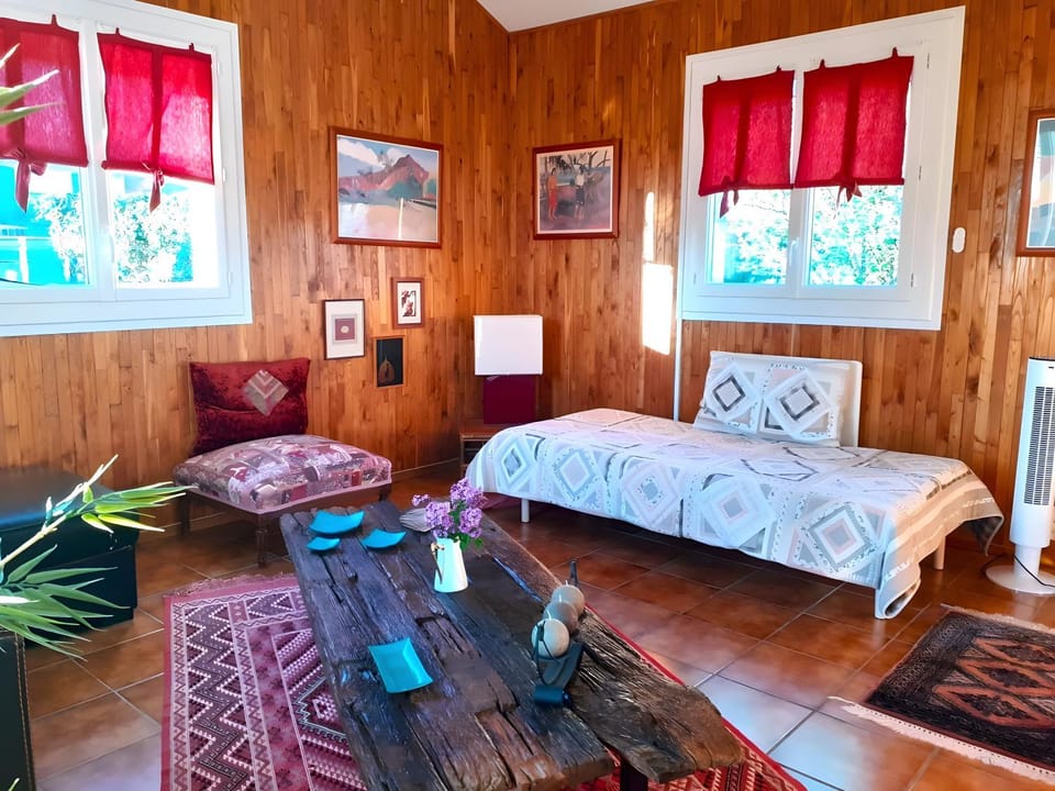 Living room, Bedroom