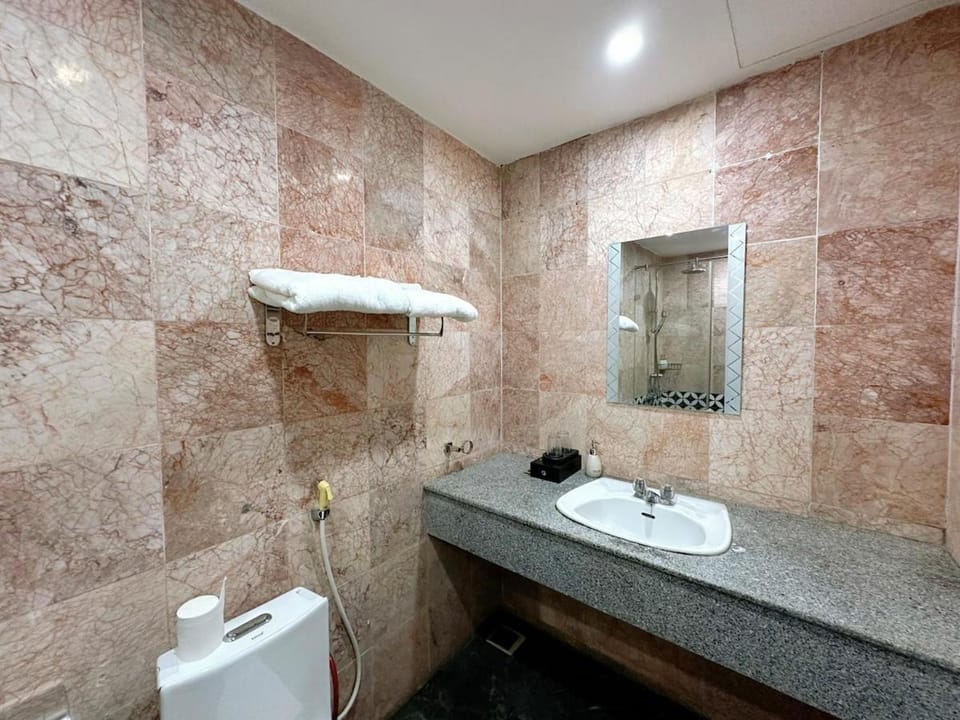 Toilet, Bathroom