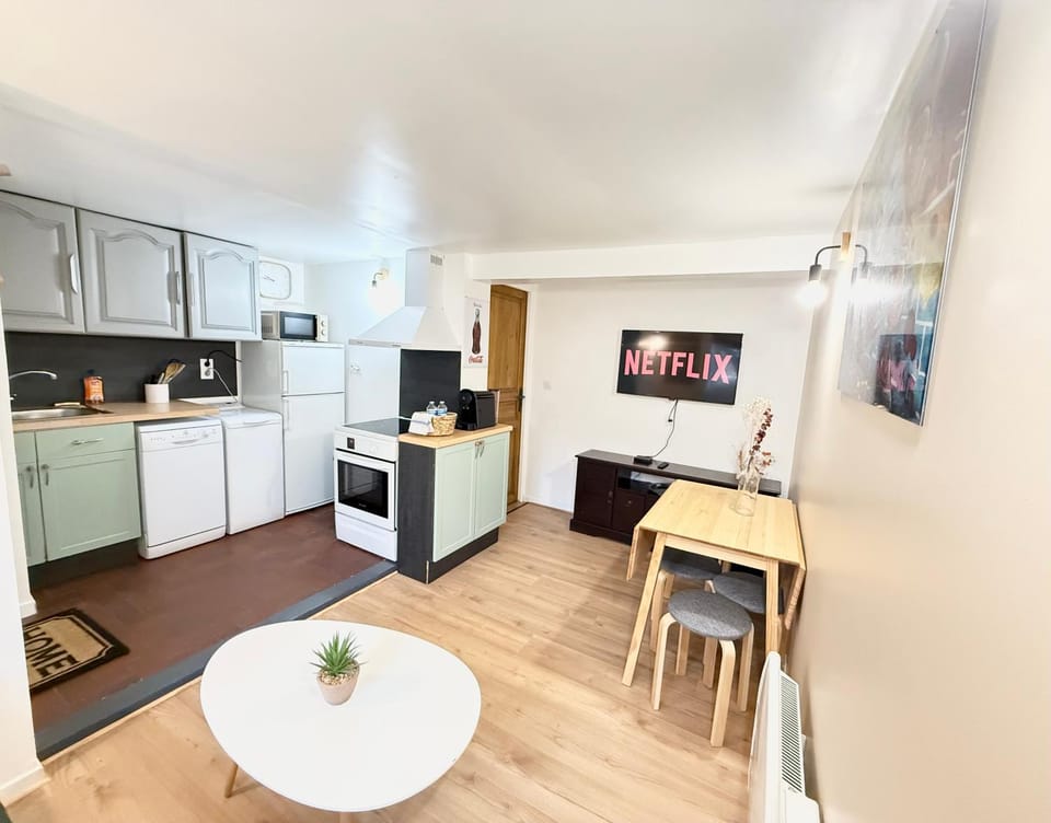 Living room, kitchen