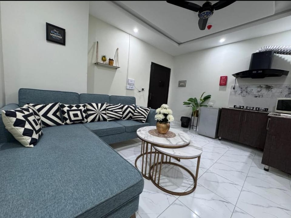 ZaraStays Free Netflix Apartment in Islamabad