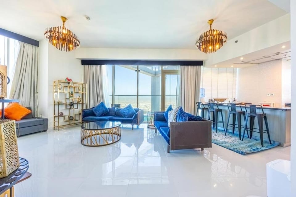 Miracle View Apartment in Dubai