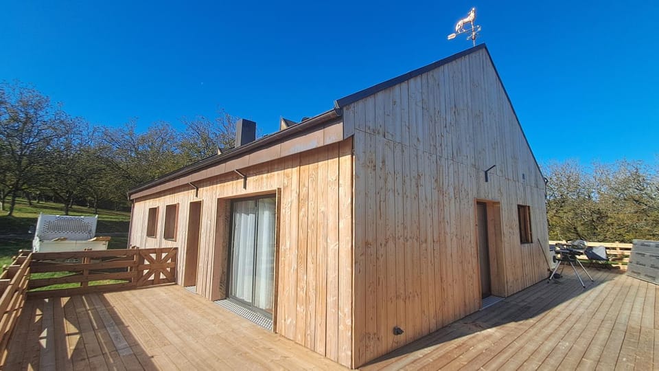 Chalet au calme avec Piscine hivernale chauffée Chalet in Nouvelle-Aquitaine