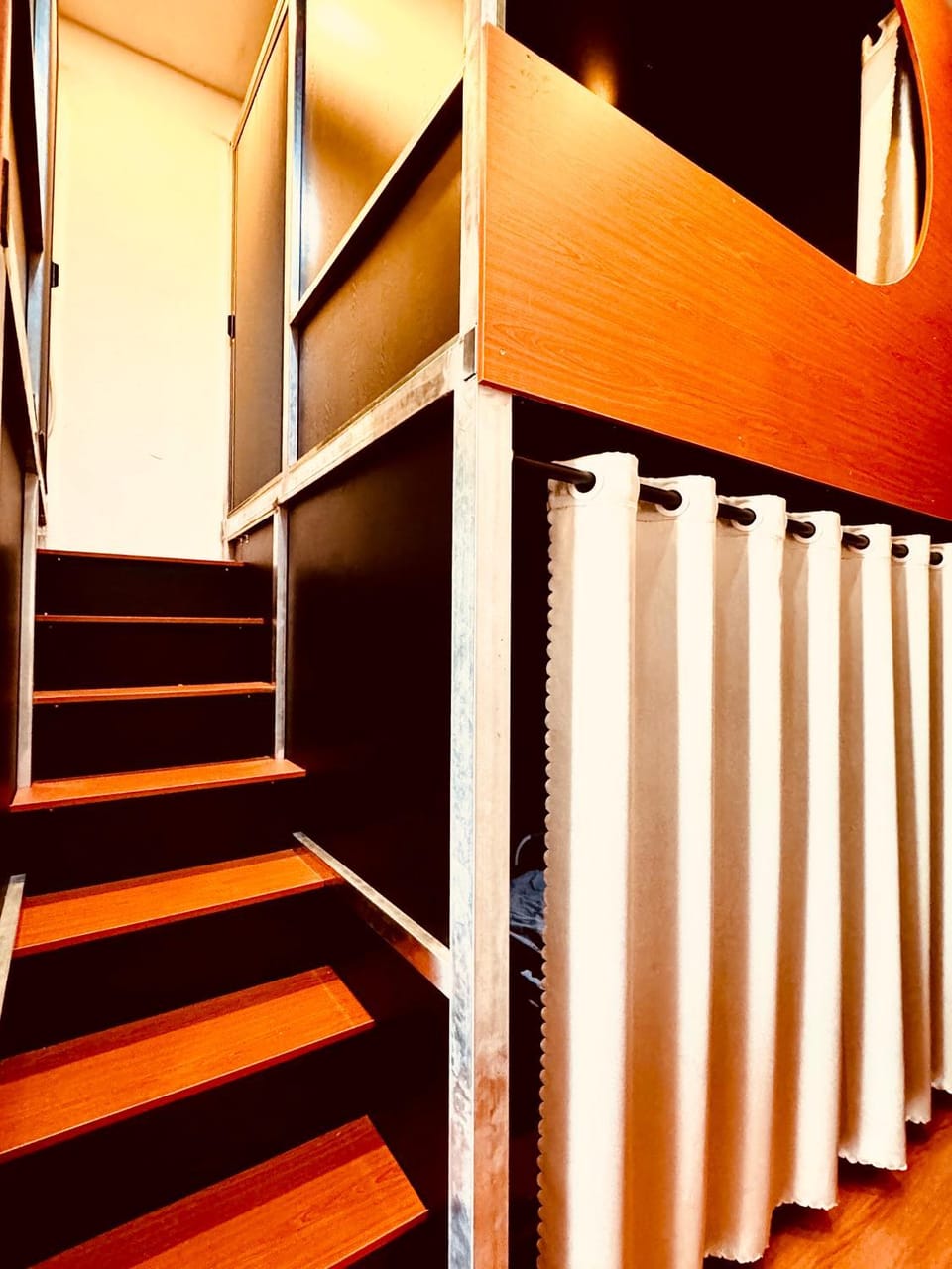 Bedroom, bunk bed