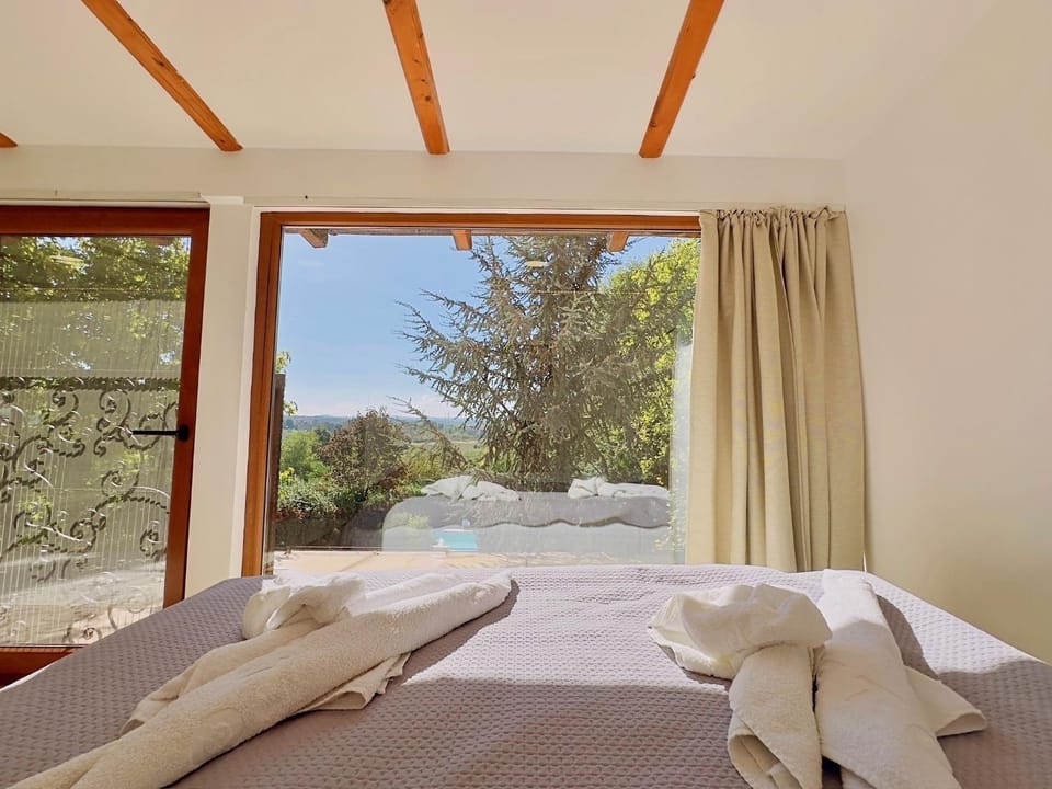 Belgrade Villa - Private Estate & Pool - Exclusive Use - Full Privacy - Garden & BBQ - One Group Only Villa in Belgrade