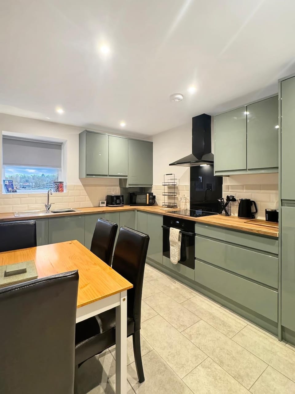 Kitchen or kitchenette, Dining area, kitchen, kitchen