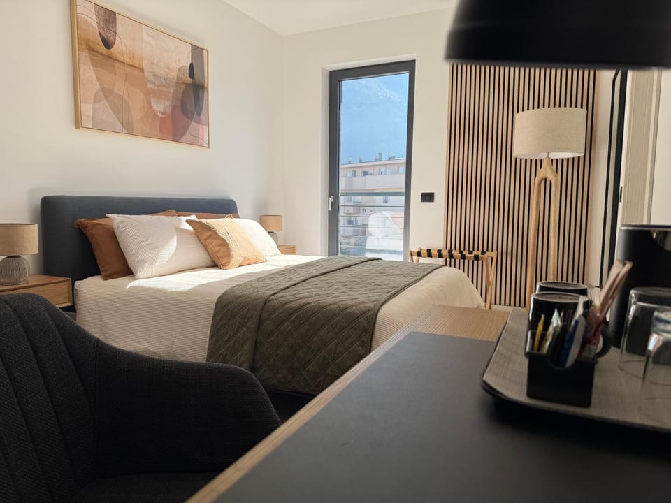 Bed, Coffee/tea facilities, Photo of the whole room, Bedroom