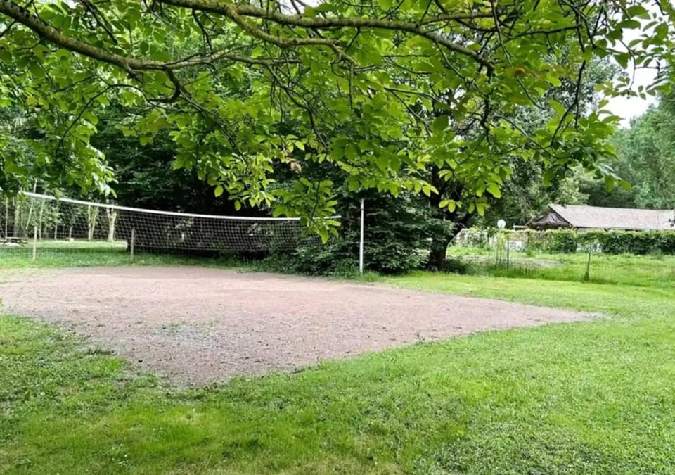 Camping la Vallée des Vignes - Aquatique Vacances Campground/ 
RV Resort in Pays de la Loire