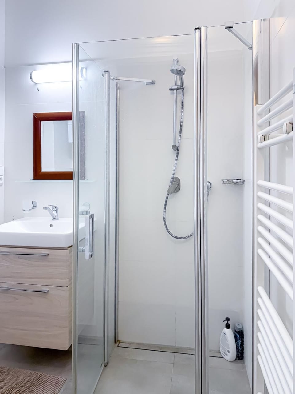 Goldy River 3 BDR & 1 BTH Residence XXL 120m2 Apartment in Prague