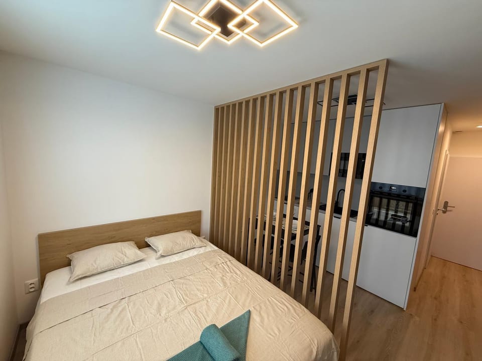 Bed, Photo of the whole room, Bedroom, wardrobe