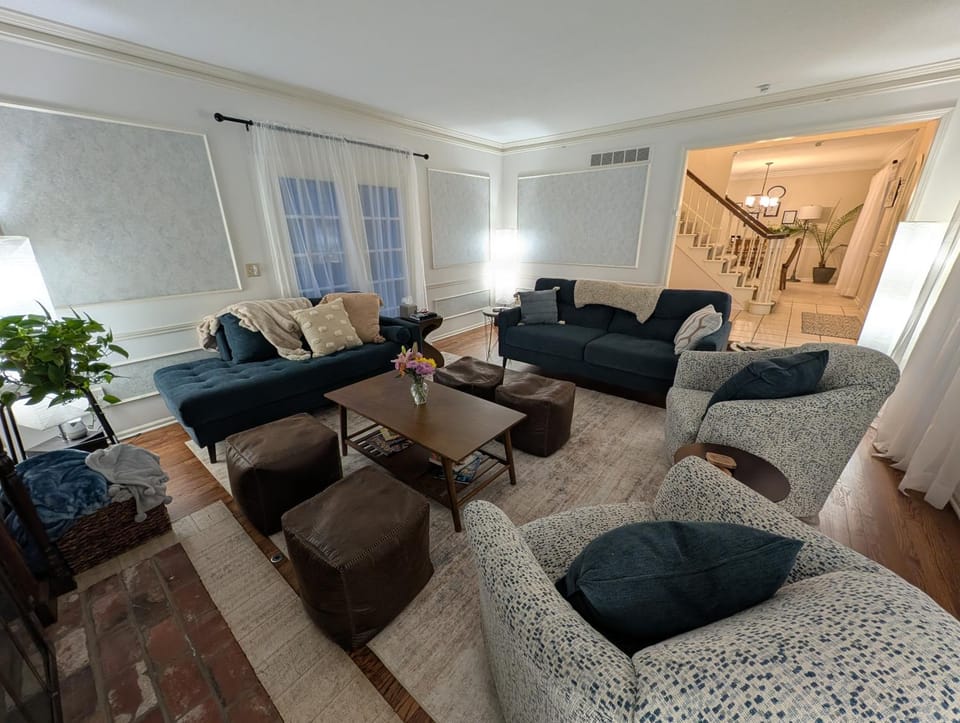 All-King Beds, Chefs Kitchen, Quiet Outdoor Oasis House in Shawnee