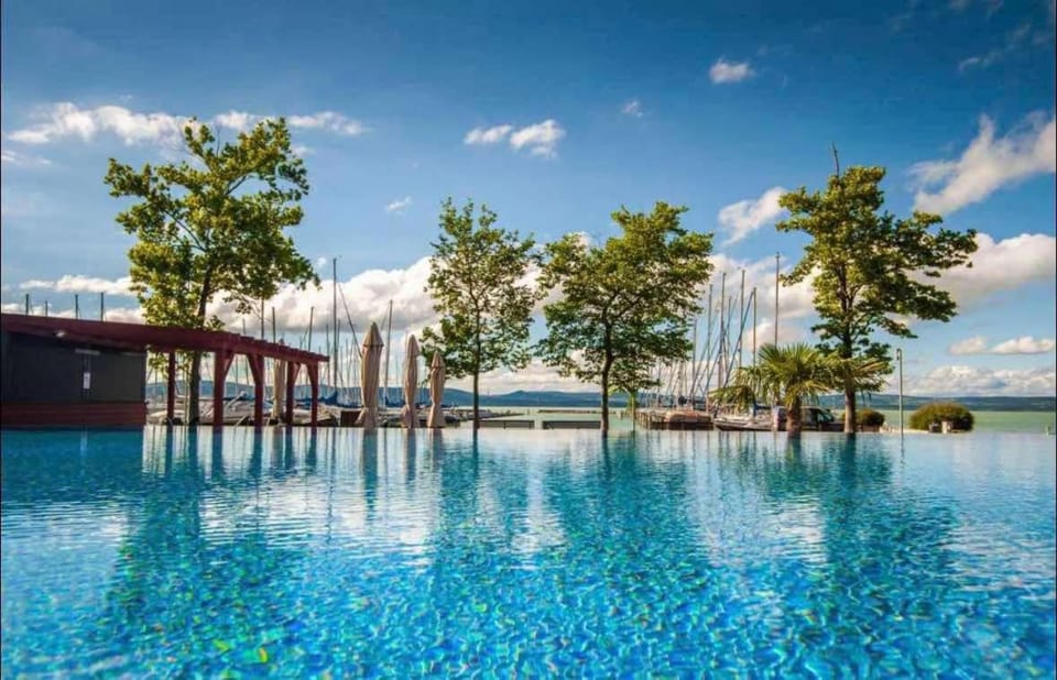 Pool view, Swimming pool