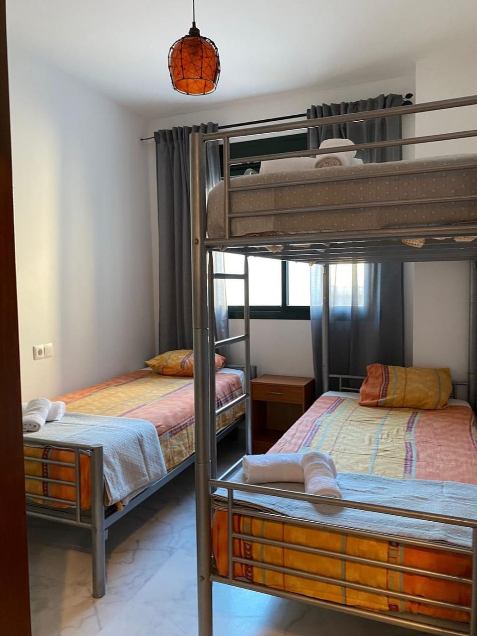 Bed, Photo of the whole room, Bedroom, bunk bed, towels