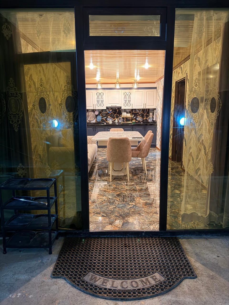 Kitchen or kitchenette, Living room, Dining area