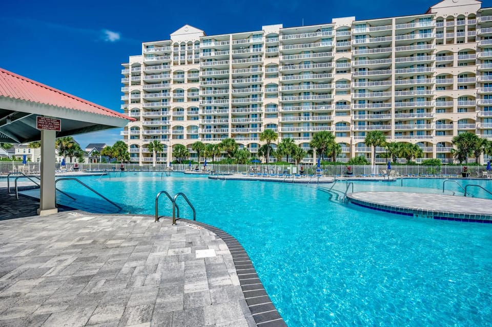 Coastal Canopy Modern Resort Condo w Massive Pool House in North Myrtle Beach