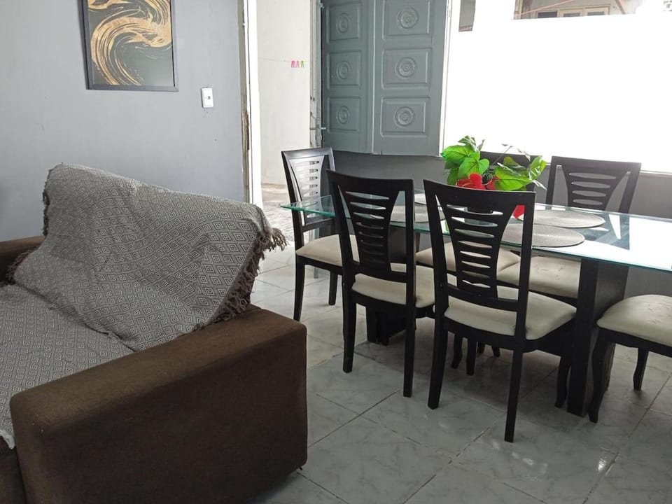 Apto a 300 metros da praia da Atalaia Apartment in Aracaju