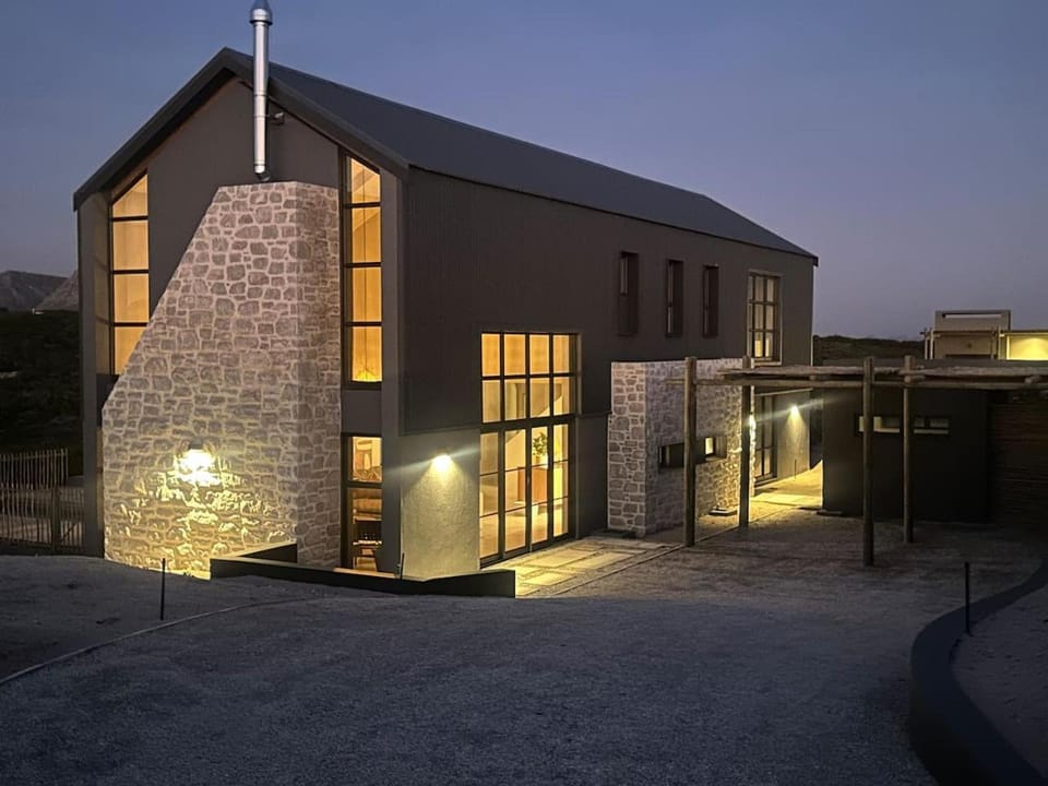Property building, Night