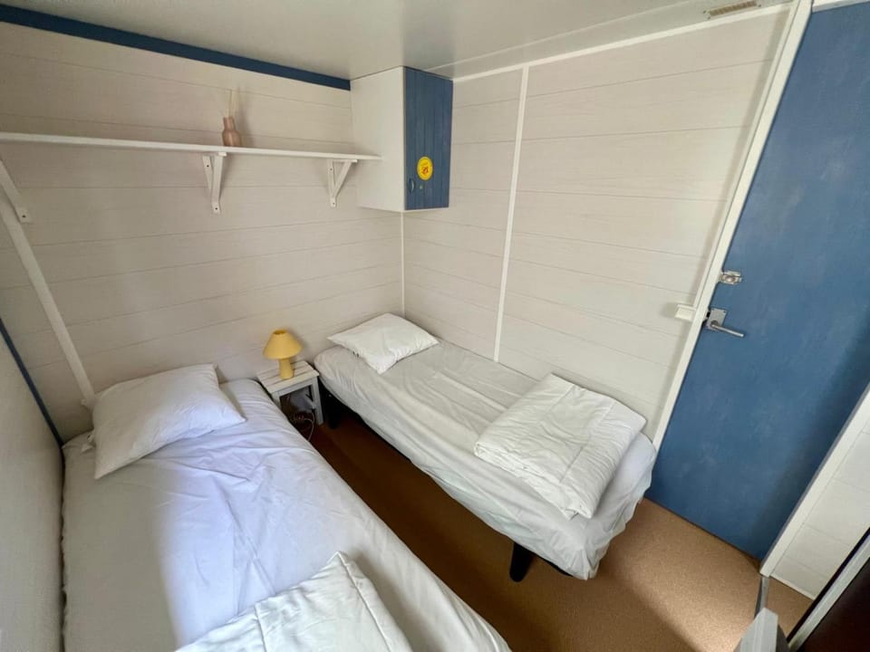 Camping Pedro mobilhome 4, 6 personnes Campground/ 
RV Resort in Agde