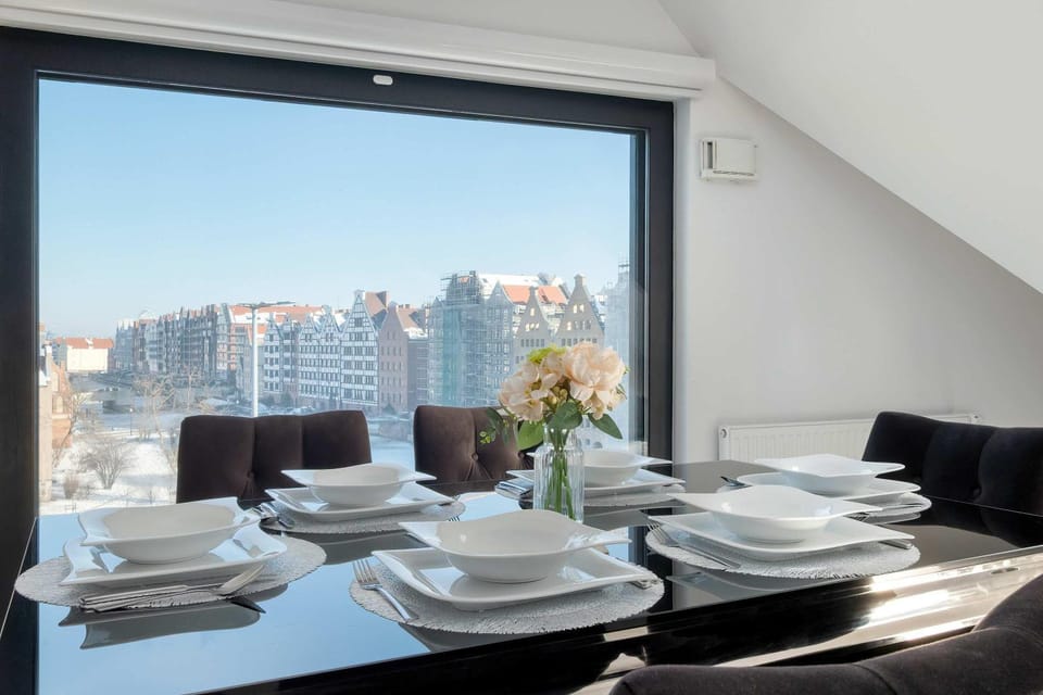 Coffee/tea facilities, Living room, Seating area, Dining area