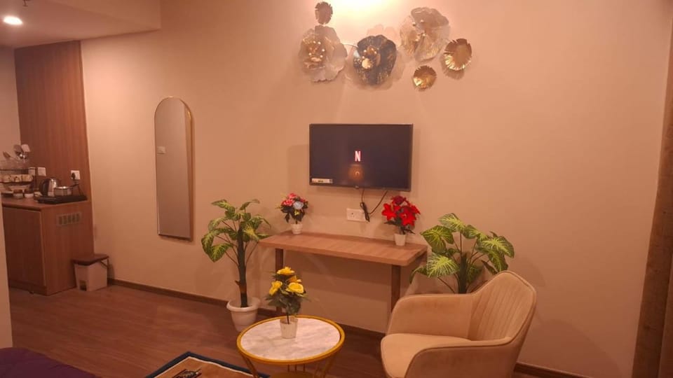 Hotel blue elaan Bed and Breakfast in Haryana