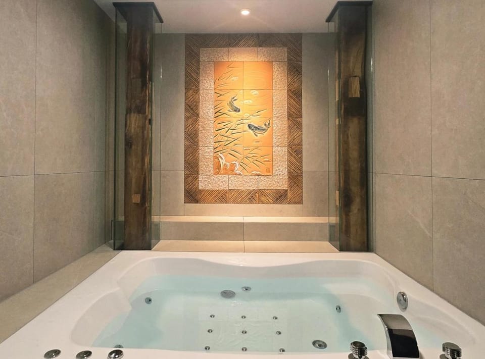 Hot Tub, Bathroom, Bath