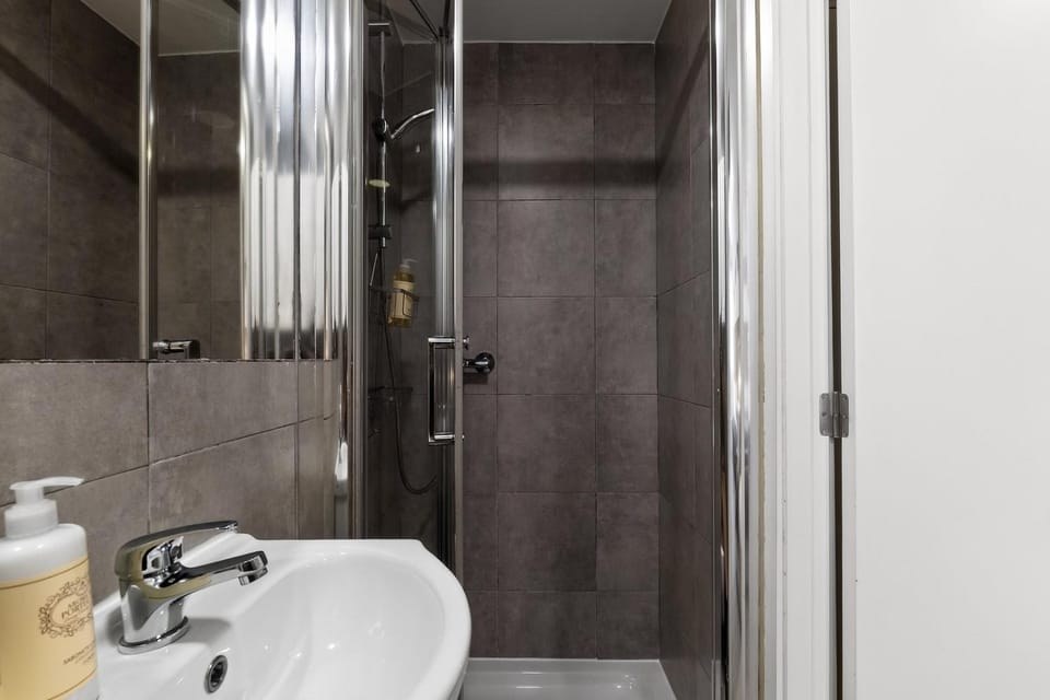 Minimalist Studio in Central Lisbon Apartment in Lisbon